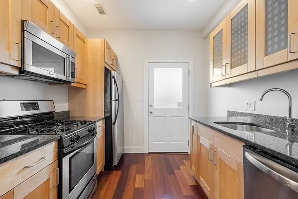 $459,900 | 10 Beacon Street, Unit 3, Chelsea, MA 02150