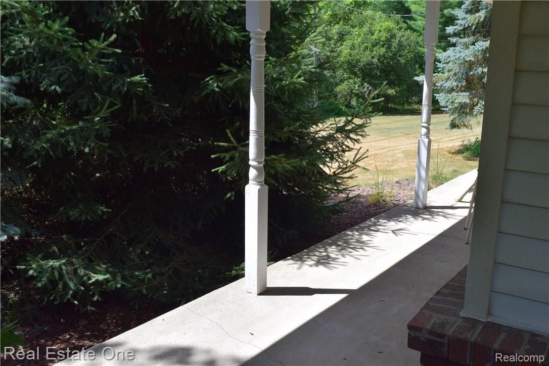 7173 Mountain Ridge Road Dexter, MI 48130 - Photo 28 of 31 DSC_0006.JPG