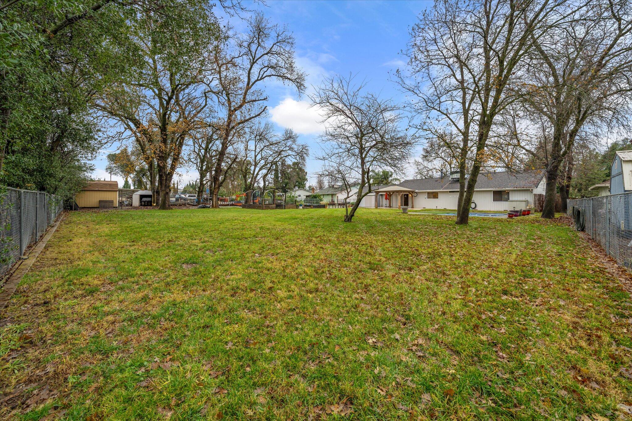 7235 Amigo Way Redding, CA 96002 - Photo 30 of 33 36-BiggerFlow Real Estate Media-33