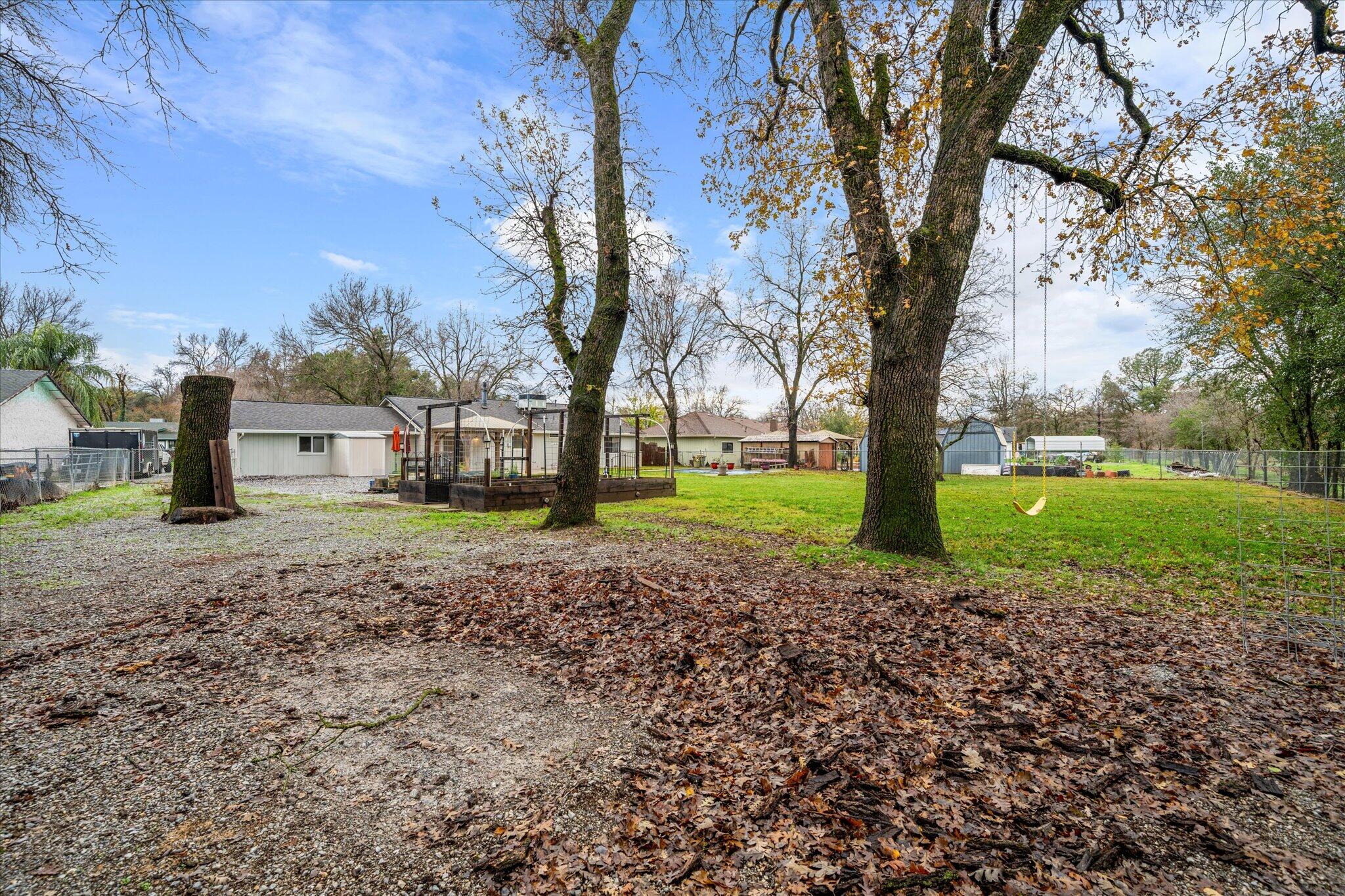 7235 Amigo Way Redding, CA 96002 - Photo 31 of 33 38-BiggerFlow Real Estate Media-35