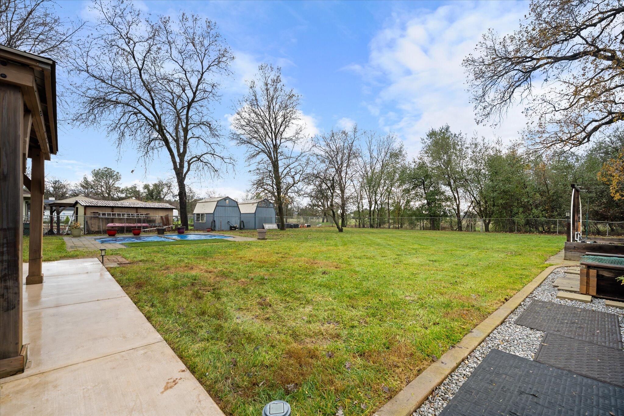 7235 Amigo Way Redding, CA 96002 - Photo 33 of 33 41-BiggerFlow Real Estate Media-38