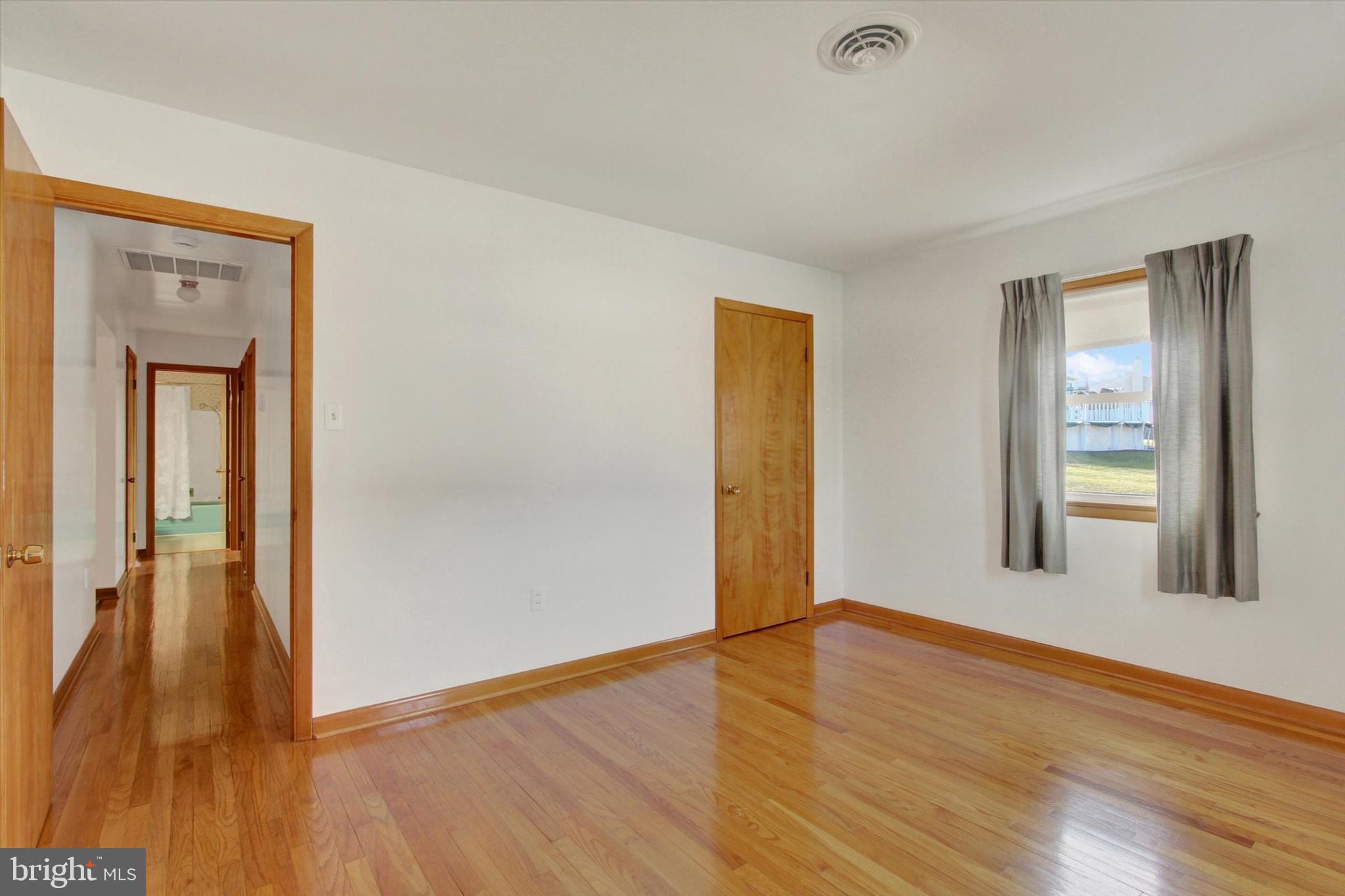 3400 Hanover Pike Manchester, MD 21102 - Photo 17 of 29 Bedroom #1