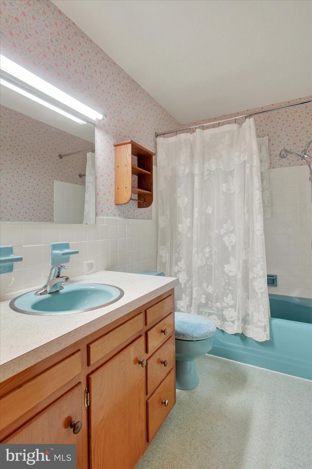 3400 Hanover Pike Manchester, MD 21102 - Photo 21 of 29 Bathroom