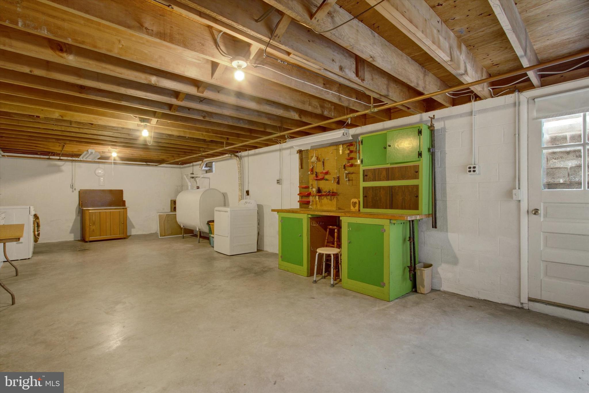 3400 Hanover Pike Manchester, MD 21102 - Photo 24 of 29 Lower Level room #2