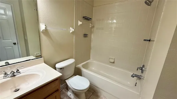 $1,900 | 2079 Cypress Bay Boulevard, Kissimmee, FL 34743