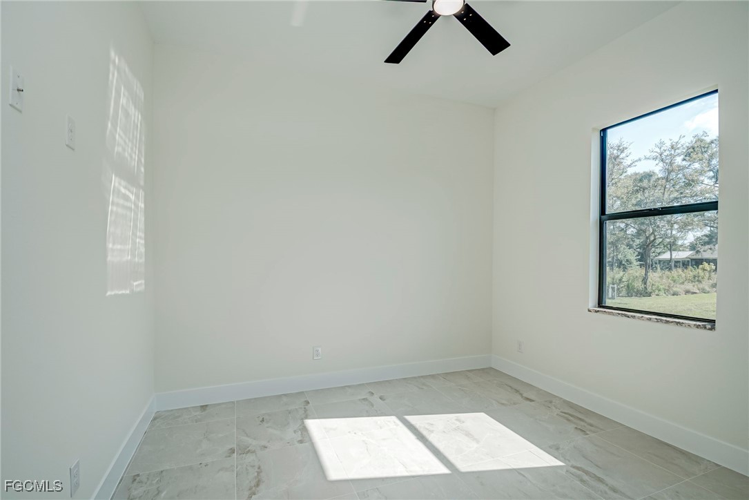 704 Richmond Avenue North Lehigh Acres, FL 33972 - Photo 21 of 31