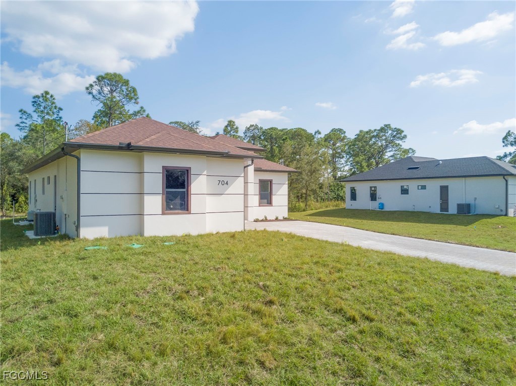 704 Richmond Avenue North Lehigh Acres, FL 33972 - Photo 29 of 31