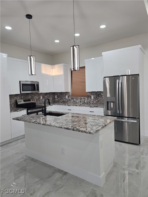 704 Richmond Avenue North Lehigh Acres, FL 33972 - Photo 3 of 31