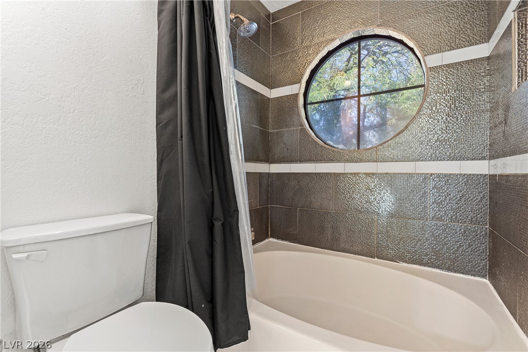 3226 Opera Drive Las Vegas, NV 89146 - Photo 18 of 38 Primary Bath