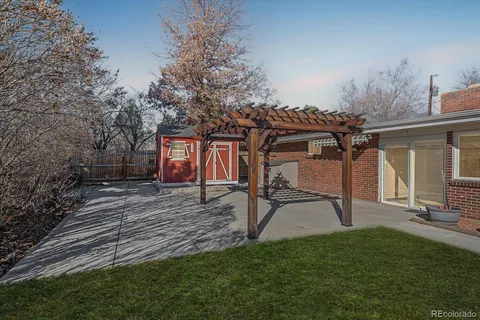 $750,000 | 8520 West 59th Avenue, Arvada, CO 80002