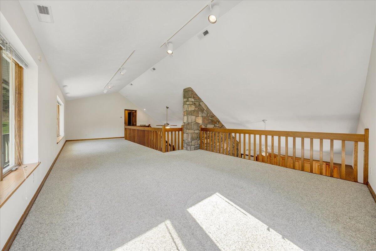 10440 Fortune Ridge Road Bent Mountain, VA 24059 - Photo 27 of 55 27-MIB01452