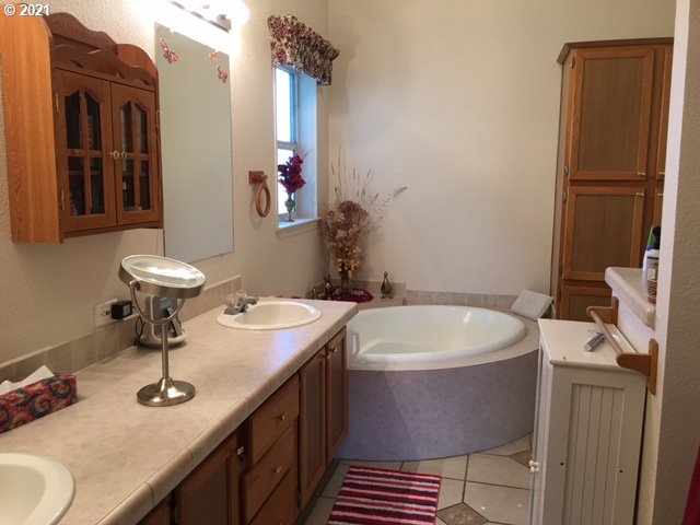 53874 East Appleton Road Milton Freewater, OR 97862 - Photo 10 of 29 Gallery Image 10