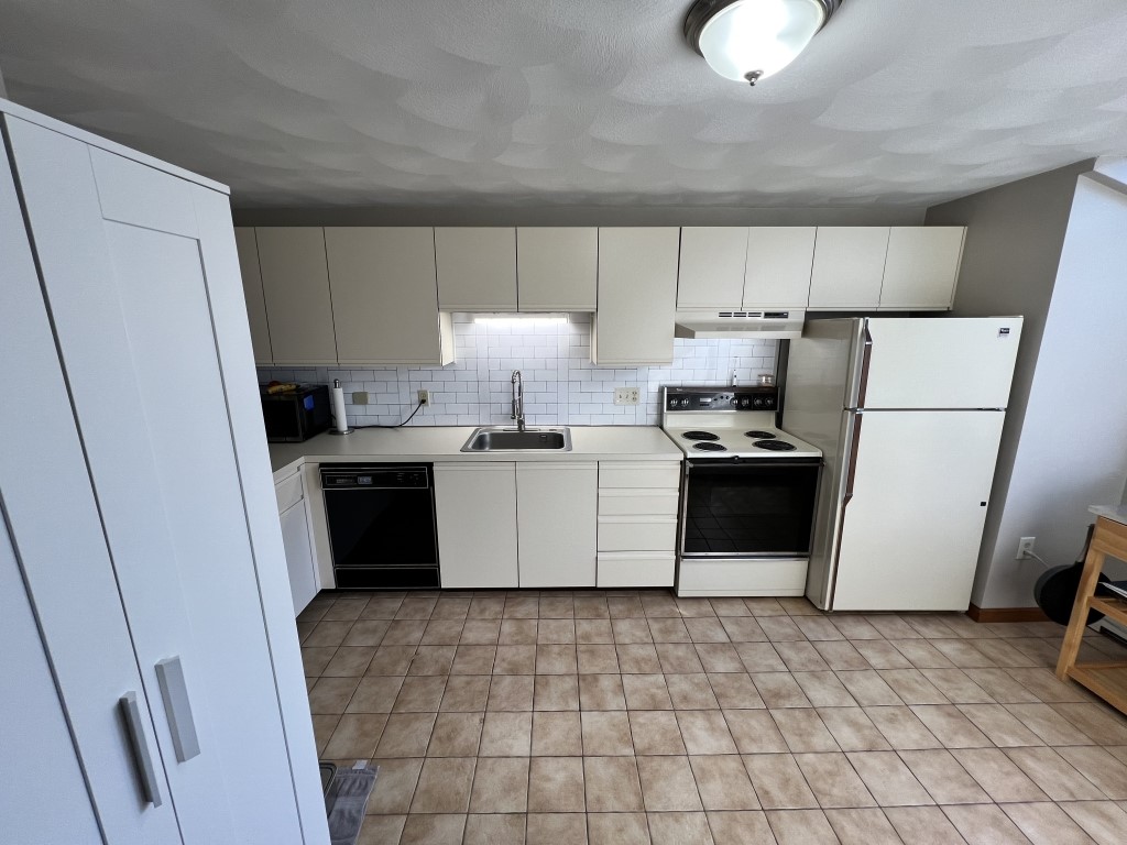 5 Wake Robin Road, Unit 2004 Lincoln, RI 02865 - Photo 23 of 33