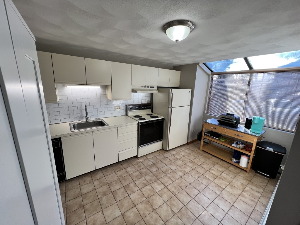 5 Wake Robin Road, Unit 2004 Lincoln, RI 02865 - Photo 25 of 33