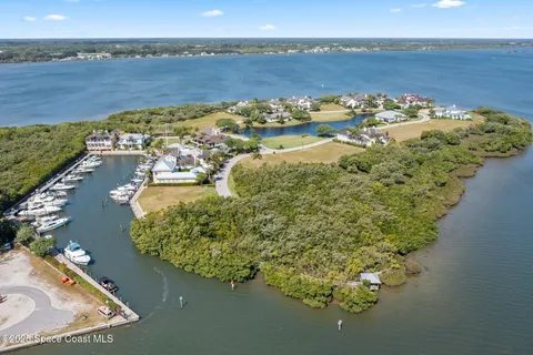 $545,000 | 9200 Marsh Island Drive, Vero Beach, FL 32963