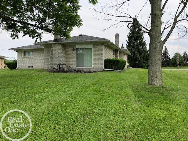 19655 21 Mile Road Macomb, MI 48044 - Photo 8 of 28 31384379-7.JPG