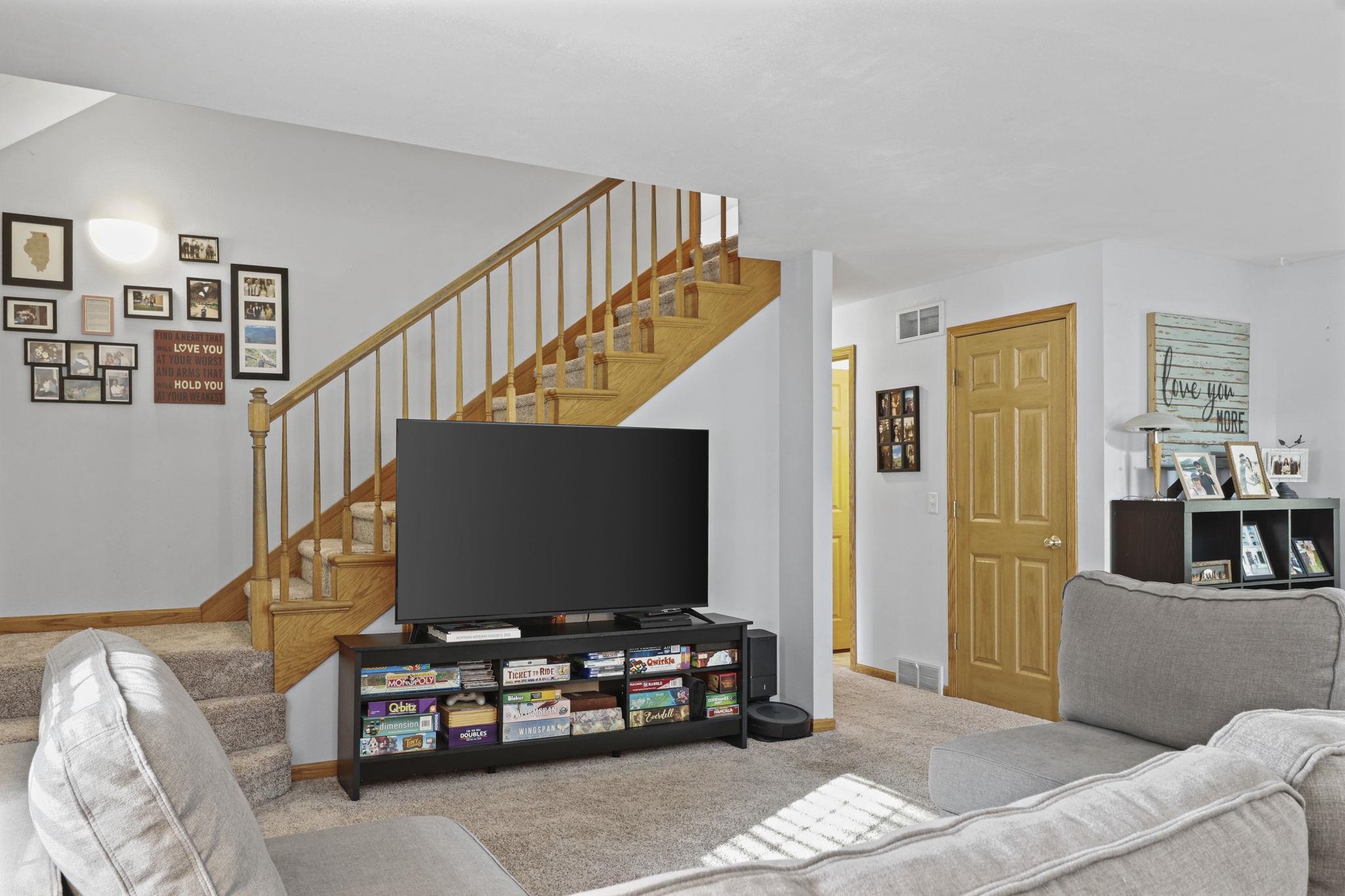 4273 County Road TT Sun Prairie, WI 53590 - Photo 10 of 26