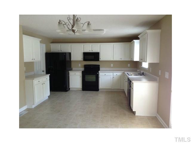 113 Ashlyn Ridge Drive Garner, NC 27529 - Photo 6 of 10 Kitchen