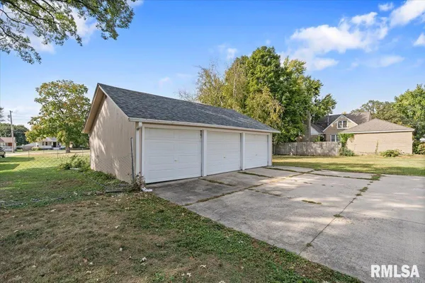 $269,900 | 608 South Oakwood Avenue, Geneseo, IL 61254