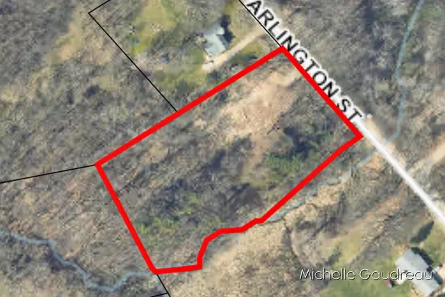 $715,000 | 1079 Arlington Street, Middleville, MI 49333