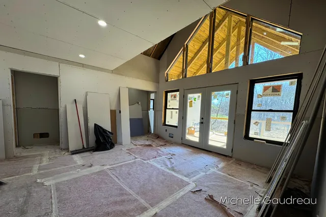 $715,000 | 1079 Arlington Street, Middleville, MI 49333