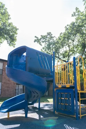 $824 | 200 Hollow Tree Lane, Unit 10061, Houston, TX 77090