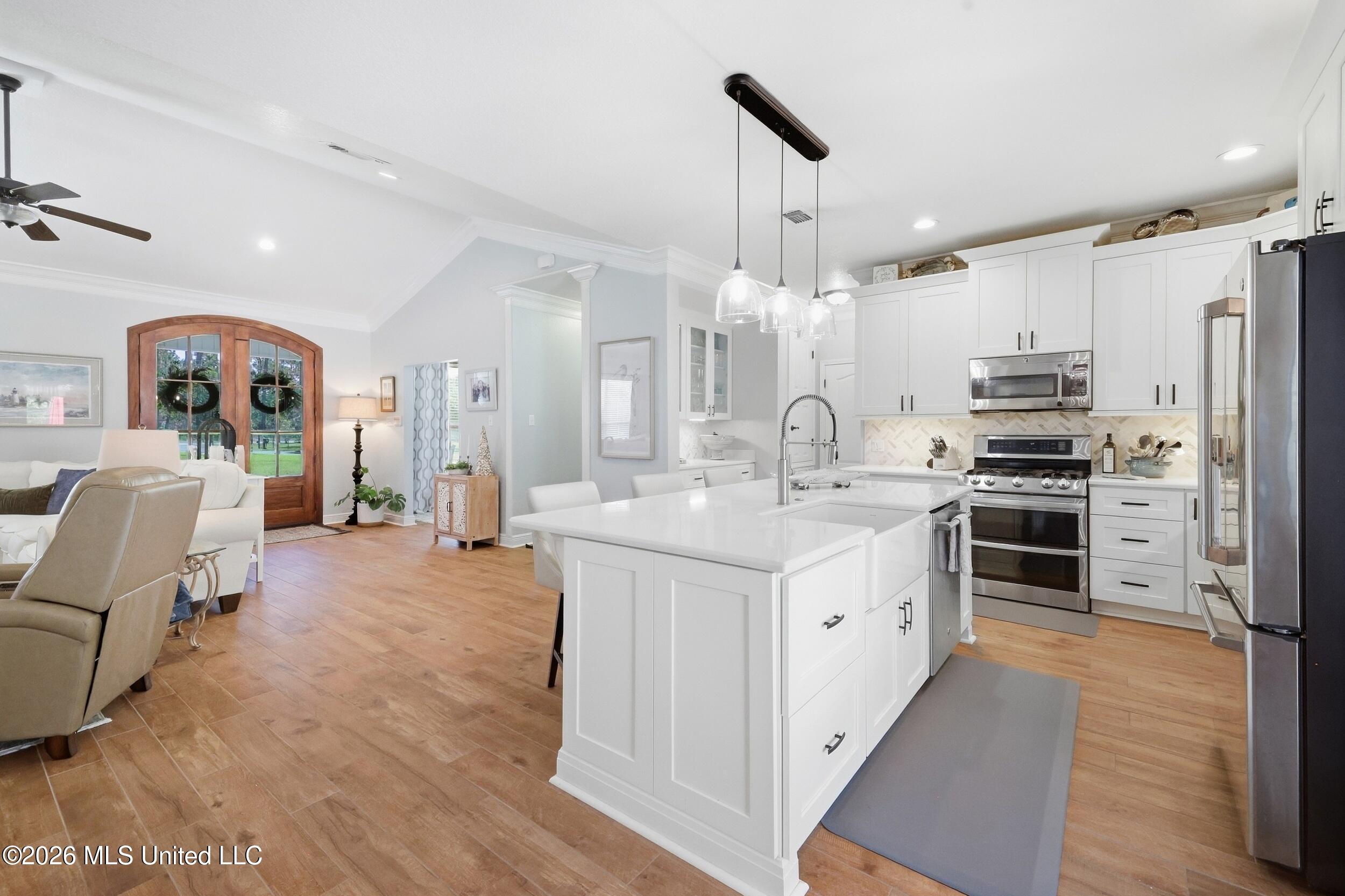 7405 Old Fort Bayou Road Ocean Springs, MS 39564 - Photo 16 of 85 24_r6__2029