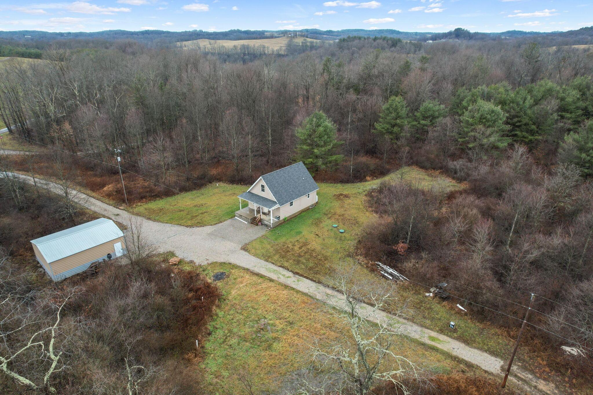 13747 Ash Road Newcomerstown, OH 43832 - Photo 20 of 36 19