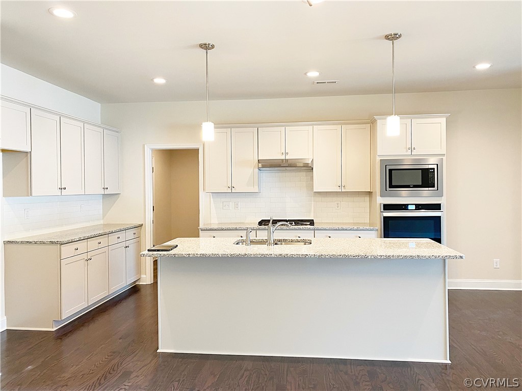 7028 Dunton Road Chesterfield, VA 23832 - Photo 4 of 17 Gallery Image 4
