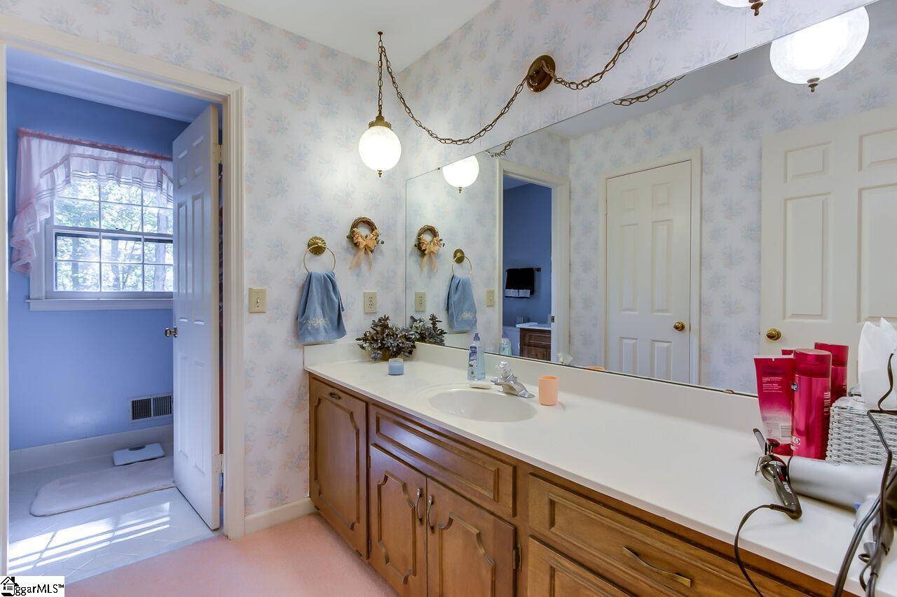 109 West Shallowstone Road Greer, SC 29650 - Photo 15 of 28 Gallery Image 15