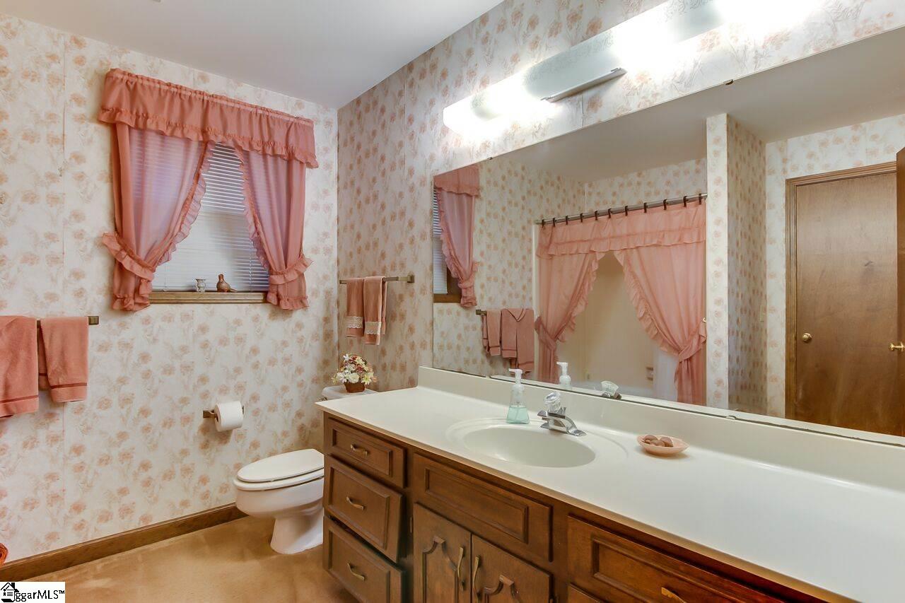 109 West Shallowstone Road Greer, SC 29650 - Photo 22 of 28 Gallery Image 22