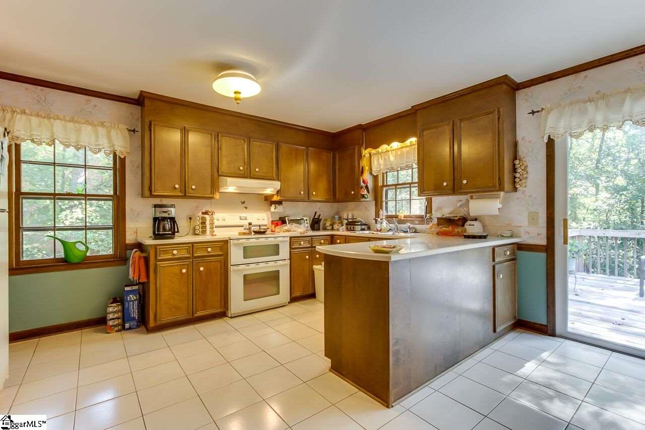 109 West Shallowstone Road Greer, SC 29650 - Photo 9 of 28 Gallery Image 9