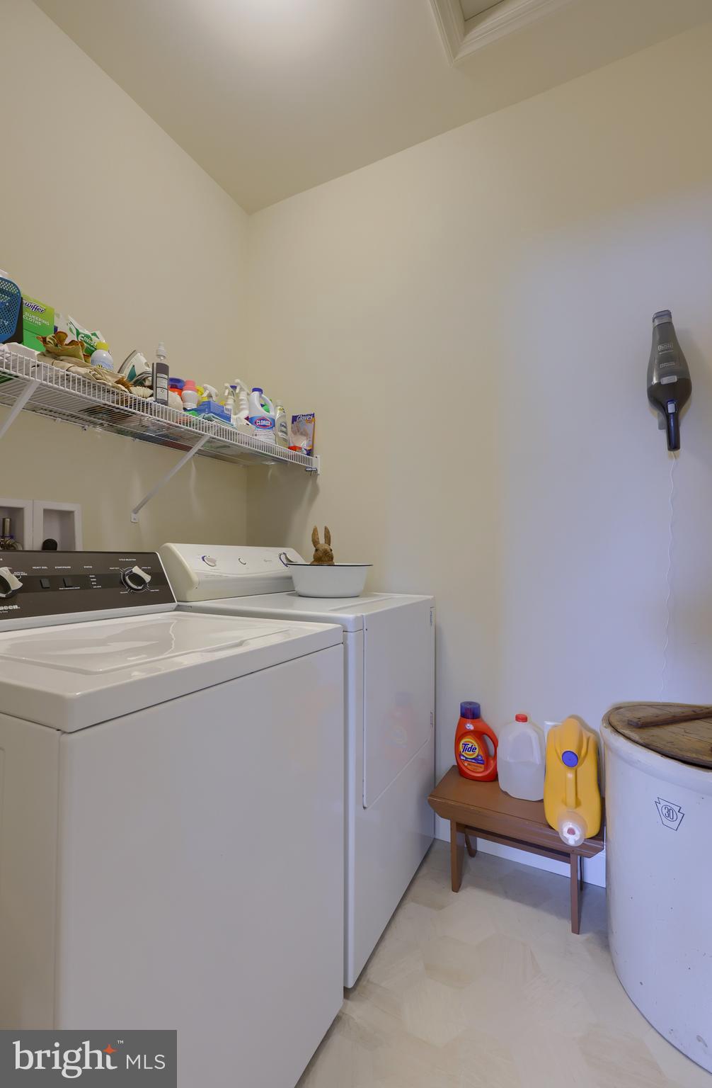 364 Pin Oak Drive Lititz, PA 17543 - Photo 24 of 39 a utility room with dryer and washer