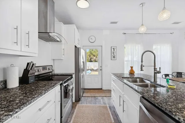 $574,900 | 423 Sea Breeze Drive, Panama City Beach, FL 32413