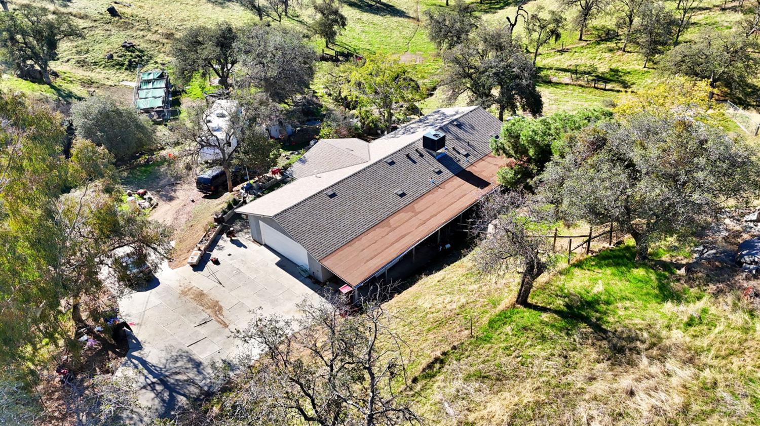 34045 George Smith Road Squaw Valley, CA 93675 - Photo 30 of 37 a view of a house with a yard and sitting area