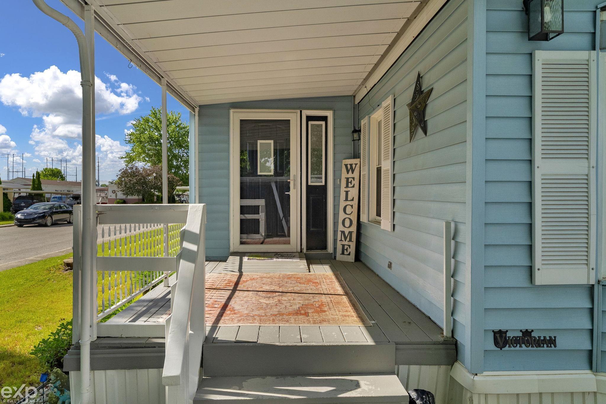 3333 Ravenswood Road Marysville, MI 48040 - Photo 5 of 28