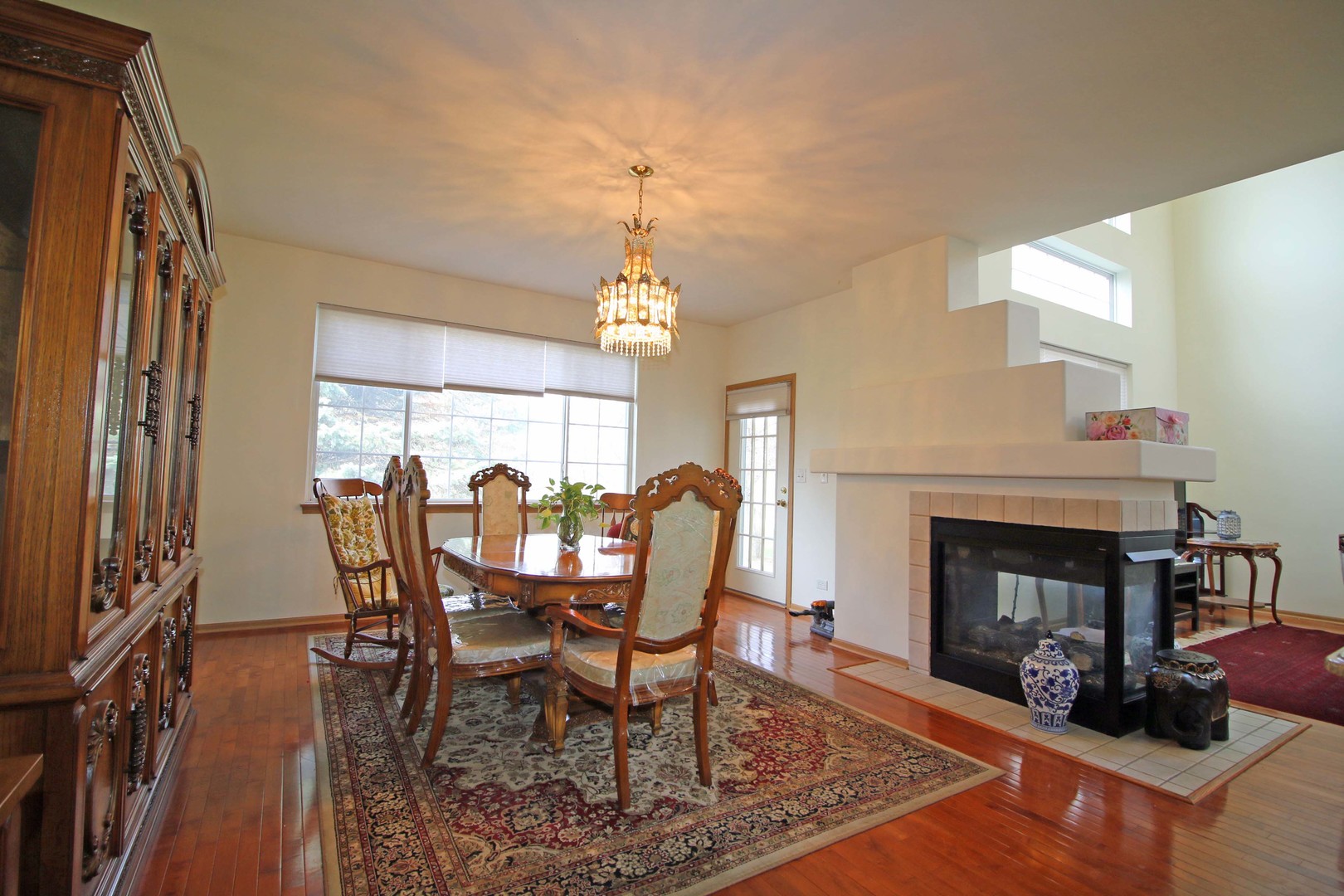 24 Stonegate Lane Streamwood, IL 60107 - Photo 4 of 15