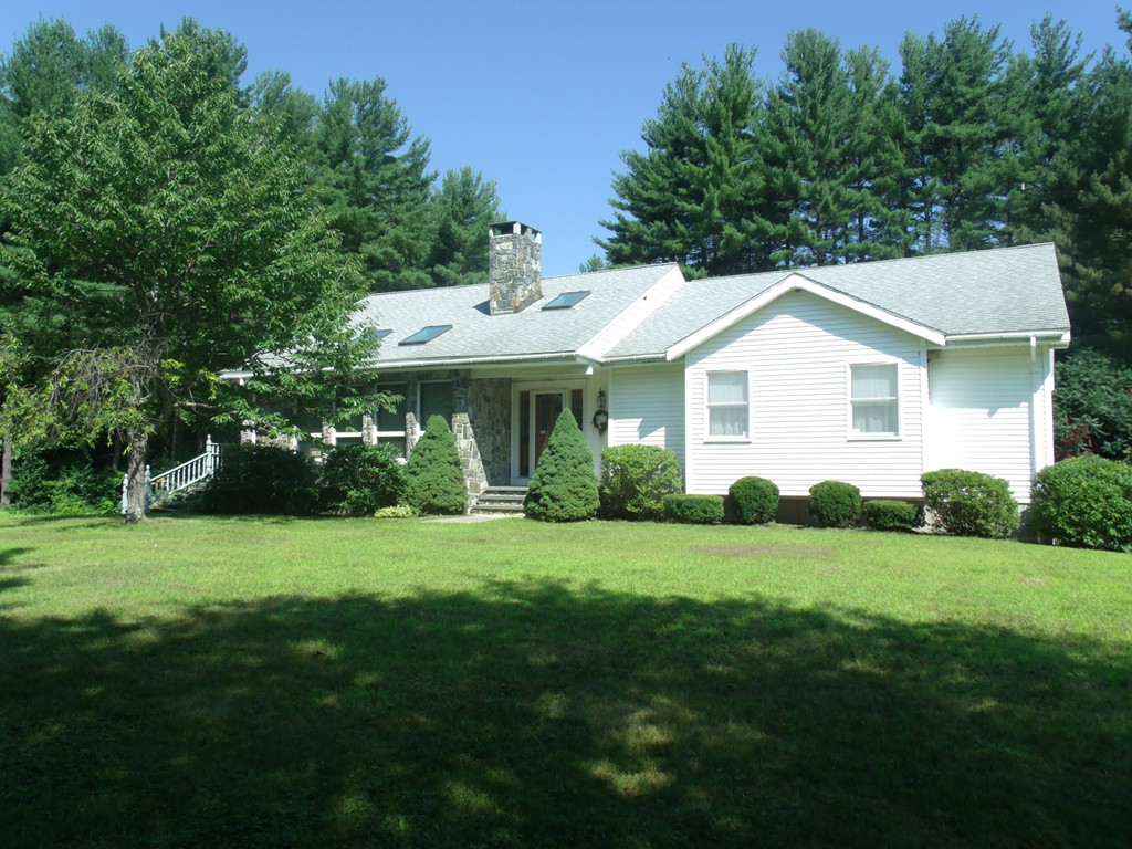 516 Springfield Street Palmer, MA 01069 - Photo 3 of 30 Gallery Image 3