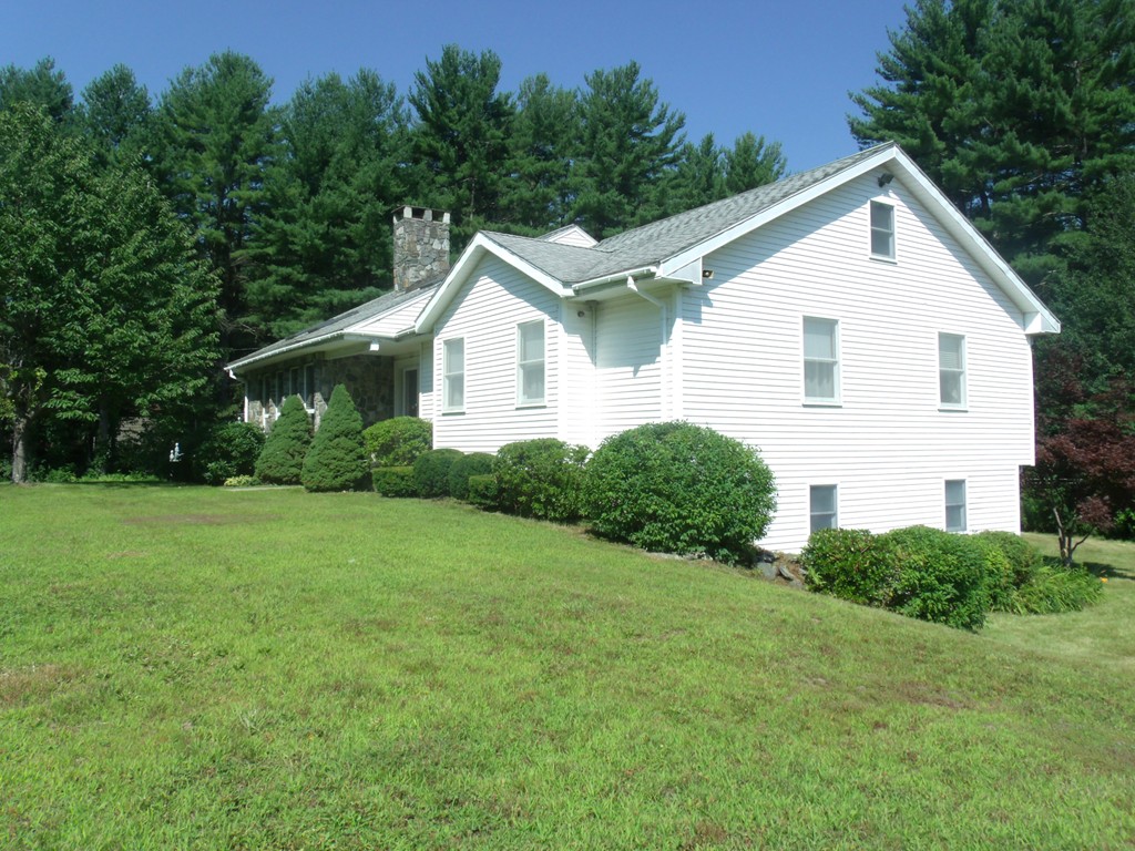 516 Springfield Street Palmer, MA 01069 - Photo 4 of 30 Gallery Image 4