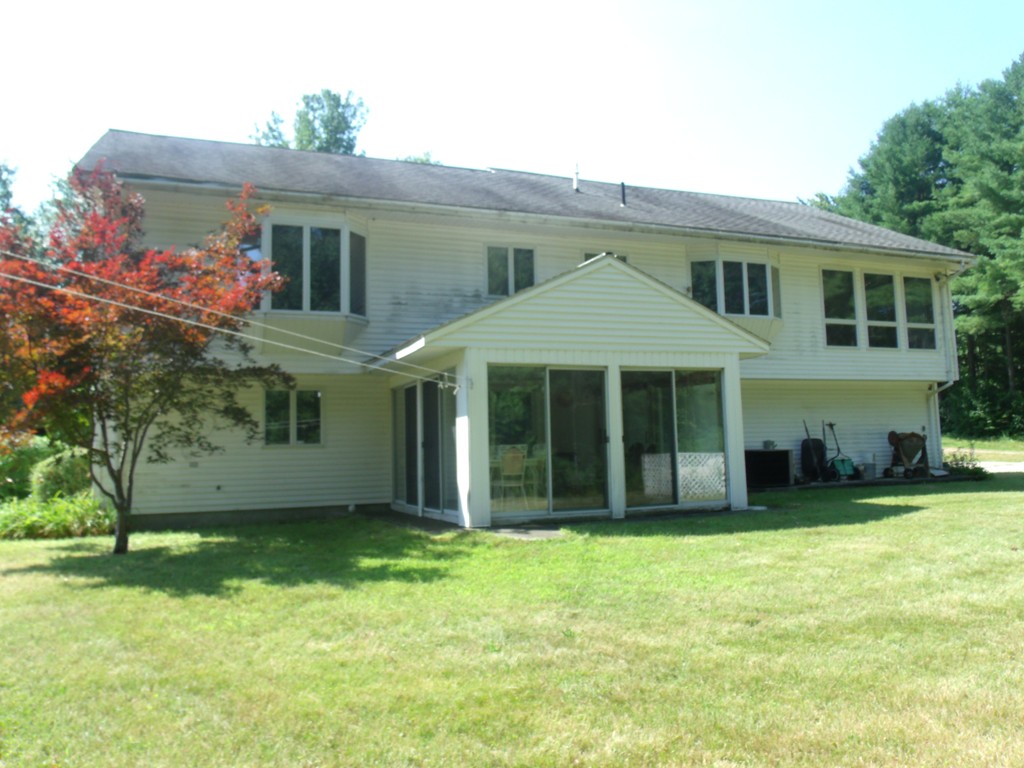 516 Springfield Street Palmer, MA 01069 - Photo 5 of 30 Gallery Image 5