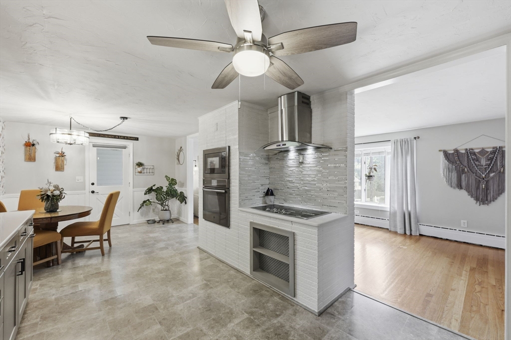 75 Adrian Avenue West Springfield, MA 01089 - Photo 15 of 41