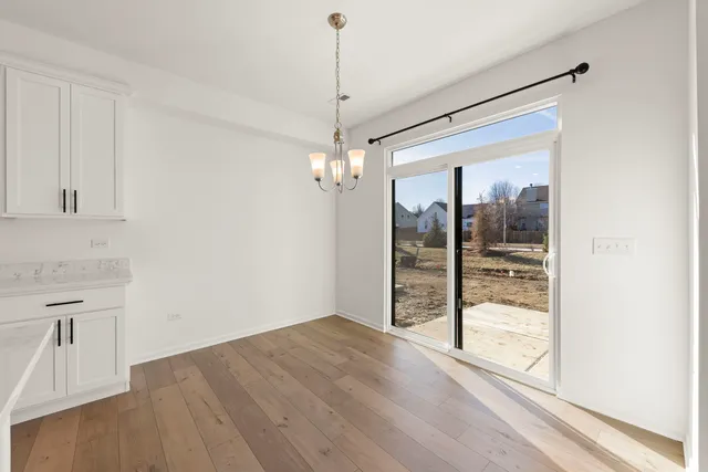 $3,200 | 4486 Chelsea Mnr Circle, Aurora, IL 60504