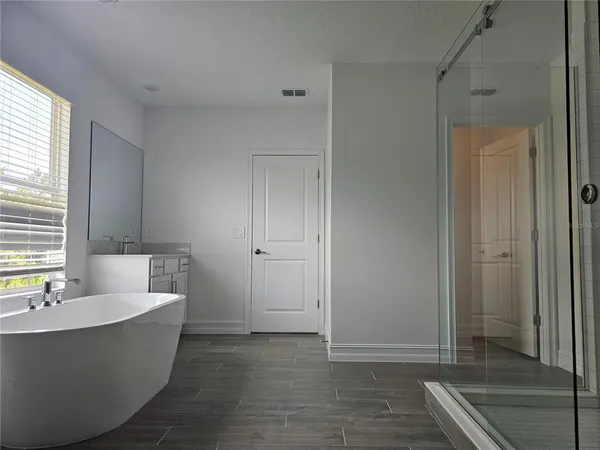 $4,800 | 18271 Pearl View Place, Lutz, FL 33548