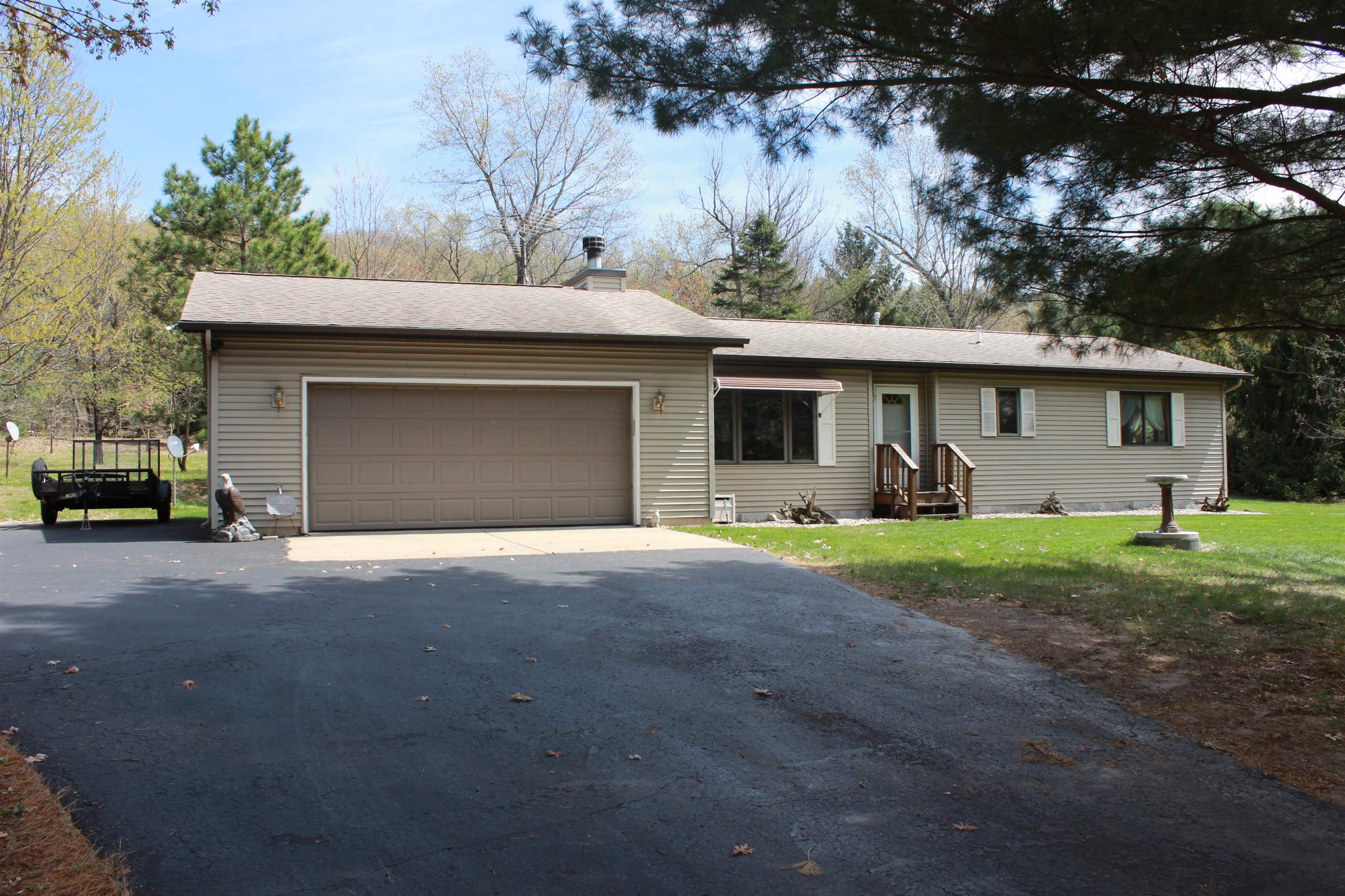 2590 14th Court Adams, WI 53910 - Photo 1 of 60
