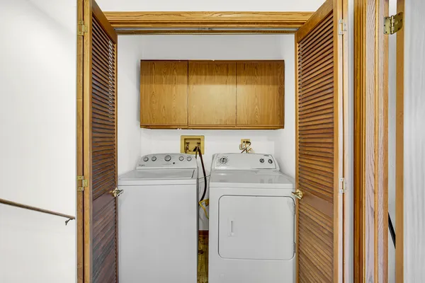 $2,795 | 1017 Arbor Court, Mount Prospect, IL 60056