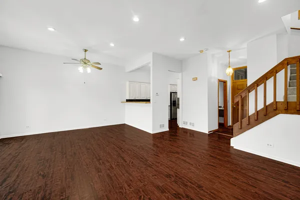 $2,795 | 1017 Arbor Court, Mount Prospect, IL 60056
