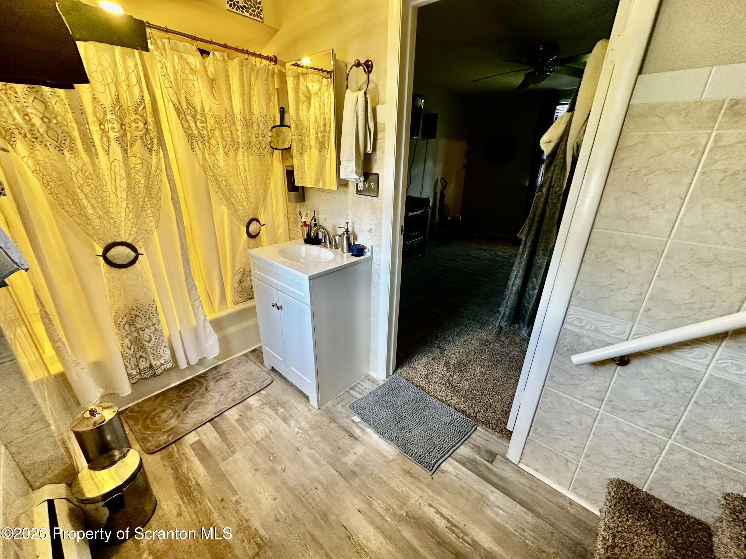 1727 Bulwer Street Scranton, PA 18504 - Photo 32 of 40 a bathroom with a shower and a sink