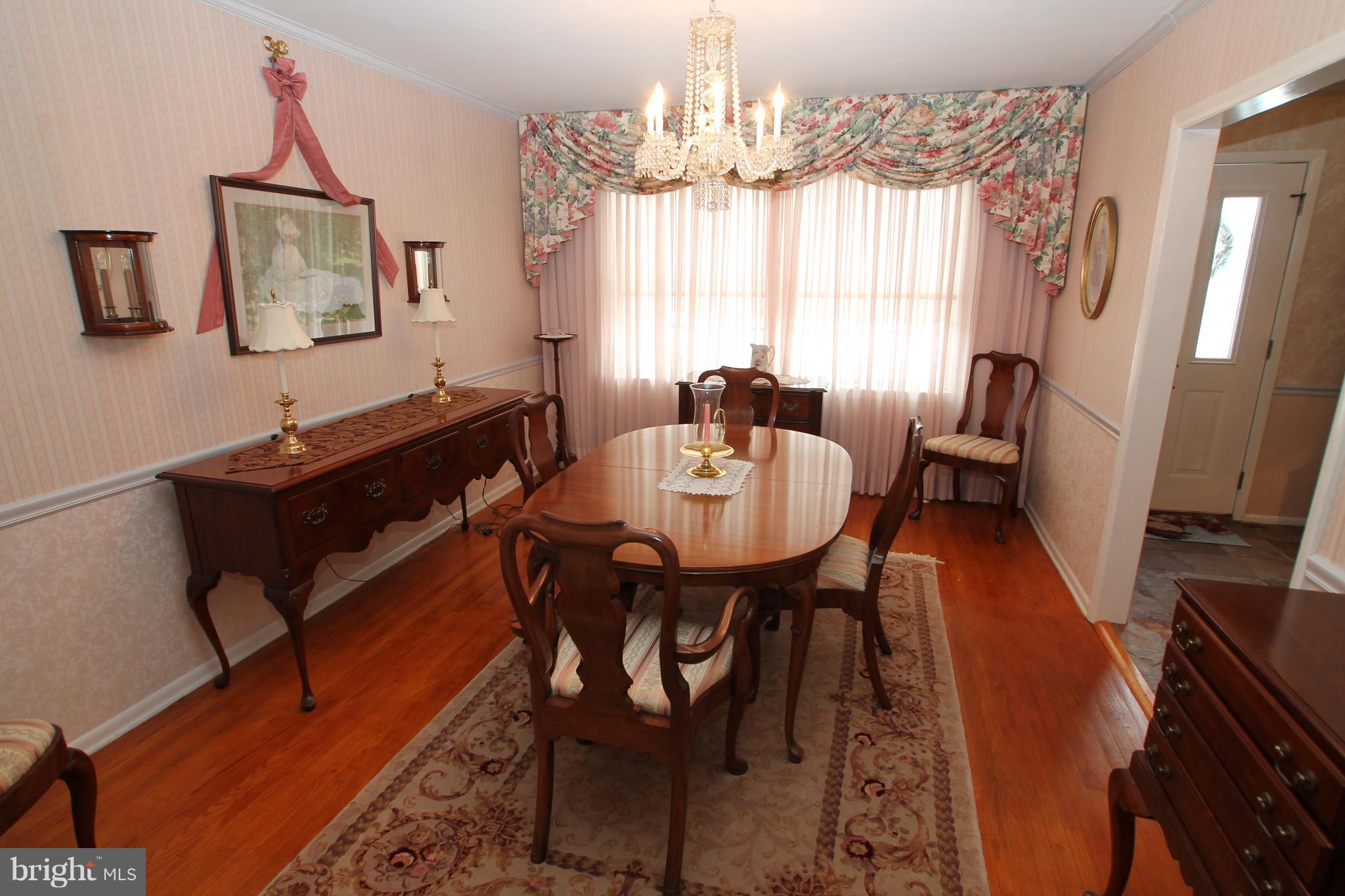 13044 Sewell Road Philadelphia, PA 19116 - Photo 14 of 38