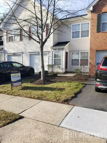 $629,900 | 58 Windsong Circle, East Brunswick, NJ 08816