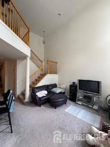 $629,900 | 58 Windsong Circle, East Brunswick, NJ 08816